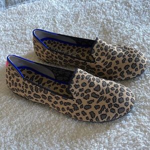 Kids Size 4 Rothy’s Loafer. Size 4. Spotted color. Brand new, never worn.